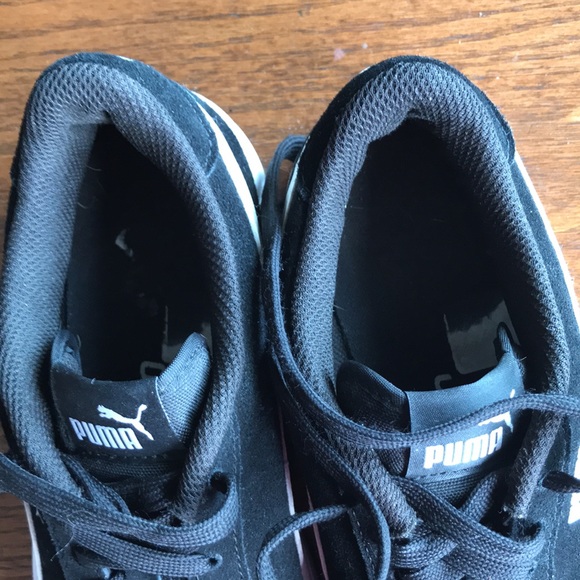 COPY - Puma black suede white trim big kid 5=womens 7 shoes EUC - Picture 4 of 9
